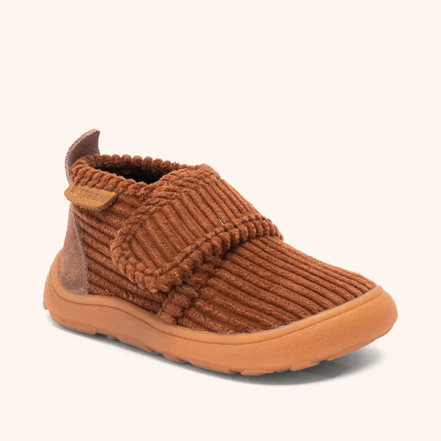 bisgaard-barefoot-basic-hausschuh-chocolate image 1
