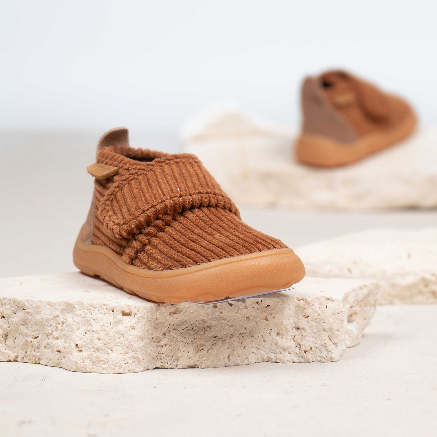 bisgaard-barefoot-basic-hausschuh-chocolate image 5
