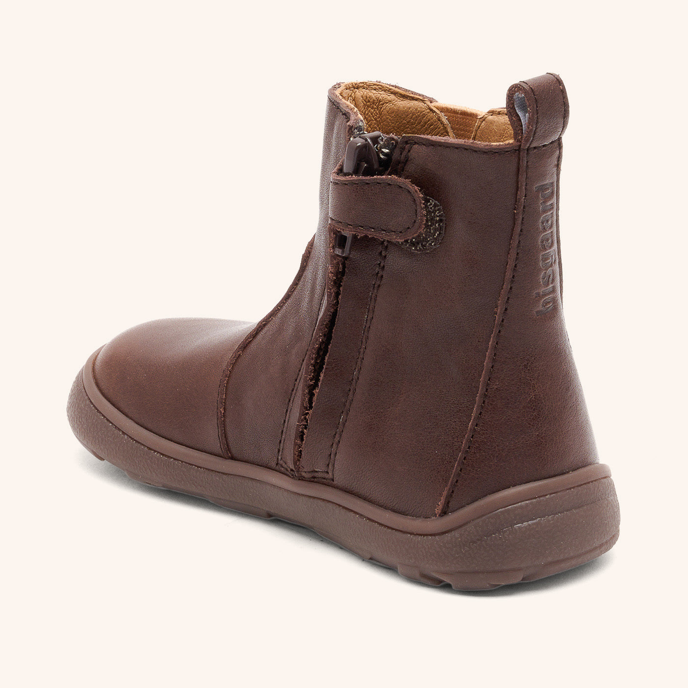 bisgaard-runa-barfu-lederstiefel-dark-brown-mit-herzdetails image 2