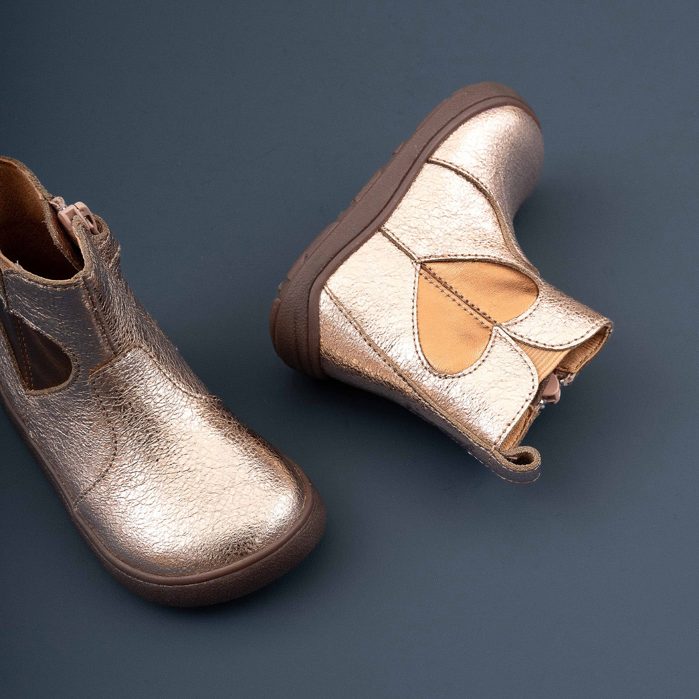 bisgaard-runa-barfu-lederstiefel-rose-gold-lauflern-kinderstiefe-mit-herzdetails image 5