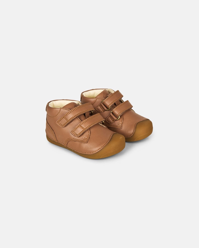 bundgaard-petit-cognac-barfu-lauflernschuh-klett-leder image 1